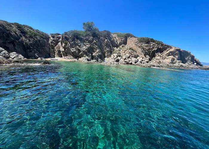 Presqu Ile De Giens T4 Proche Plages