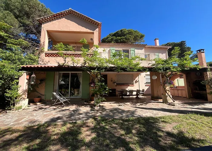 Presqu Ile De Giens T4 Proche Plages *